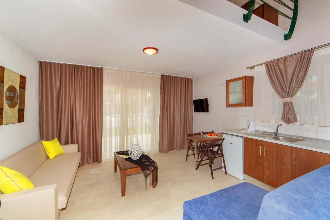 Erosaria Suites Nikiti  Exterior foto